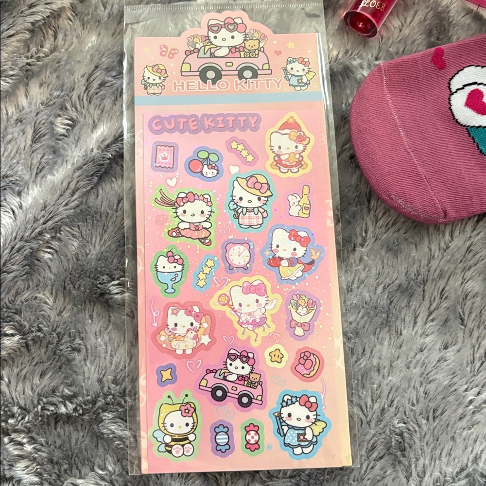 Hello Kitty Bundle - Picture 3 of 12